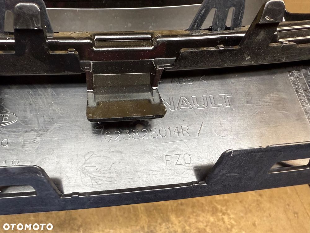 RENAULT SYMBIOZ ATRAPA GRILL ZDERZAKA PRZEDNIEGO PRZÓD ORYGINAŁ 620783105R - 2