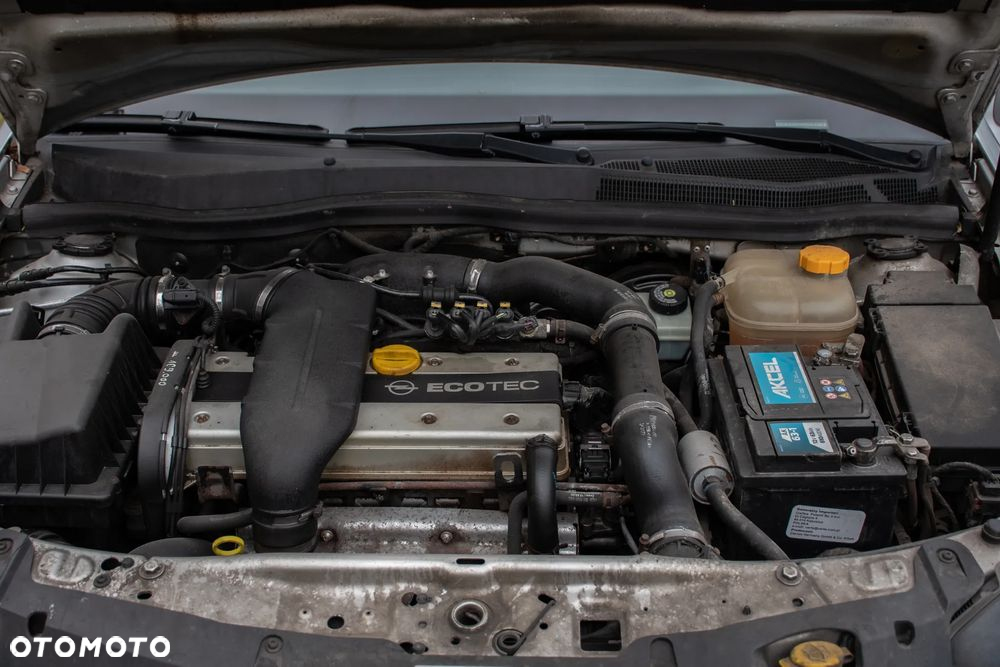 Opel Astra 2.0 Turbo Sport - 20