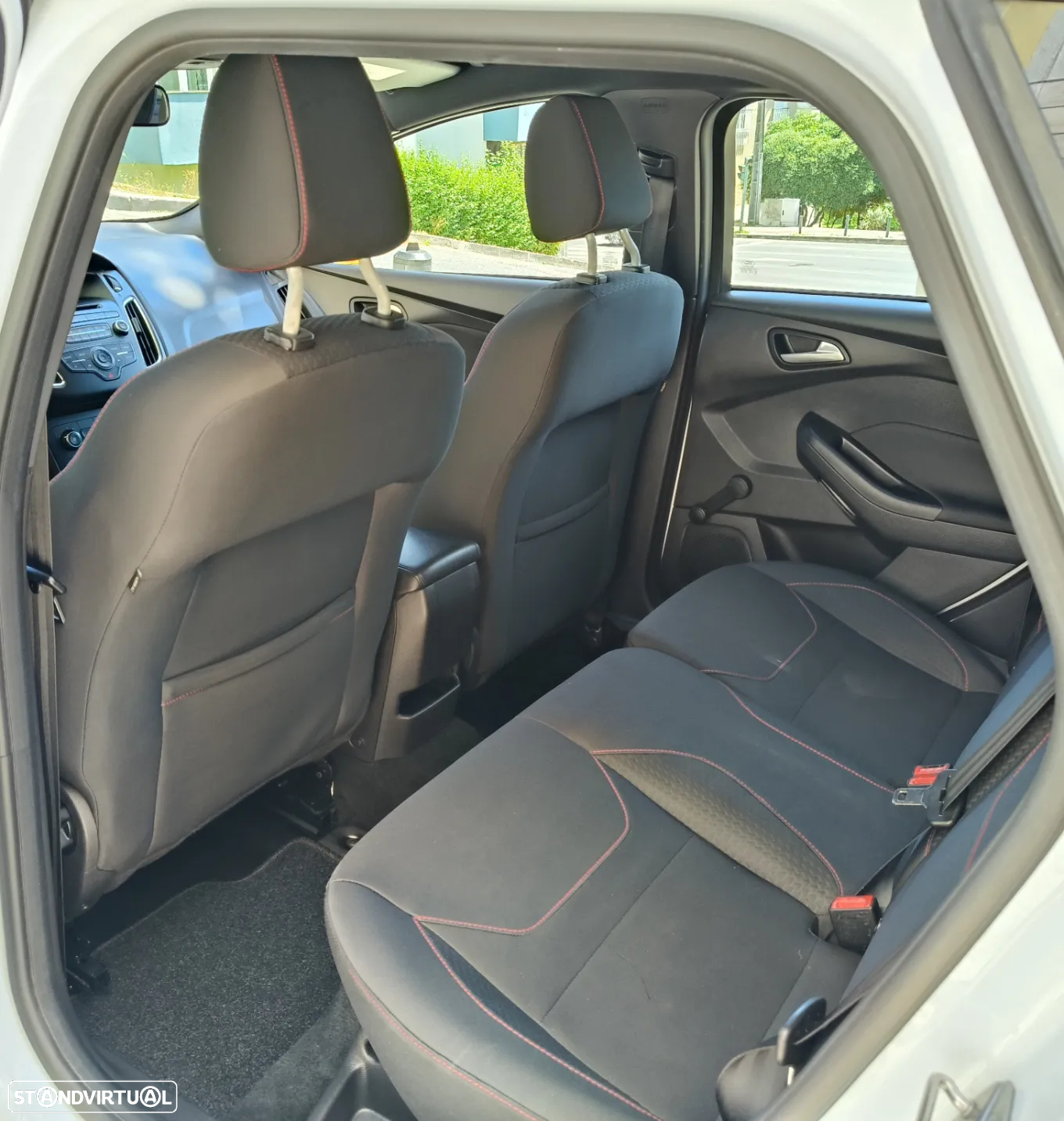 Ford Focus SW 1.0 SCTi ST-Line - 21