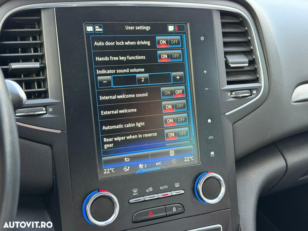Renault Megane ENERGY TCe 140 EDC BOSE EDITION - 36