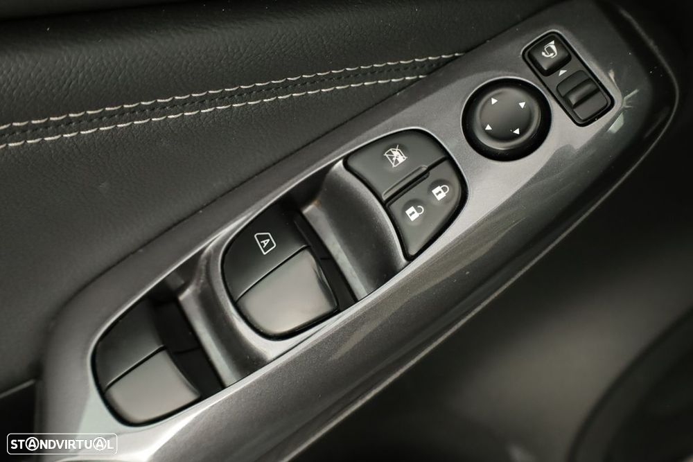 Nissan Juke 1.0 DIG-T N-Design Black DCT - 18