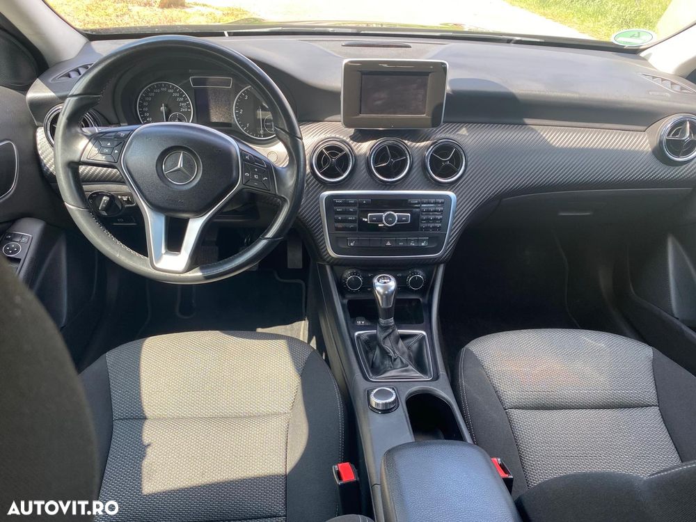 Mercedes-Benz GLA 200 d Urban - 8