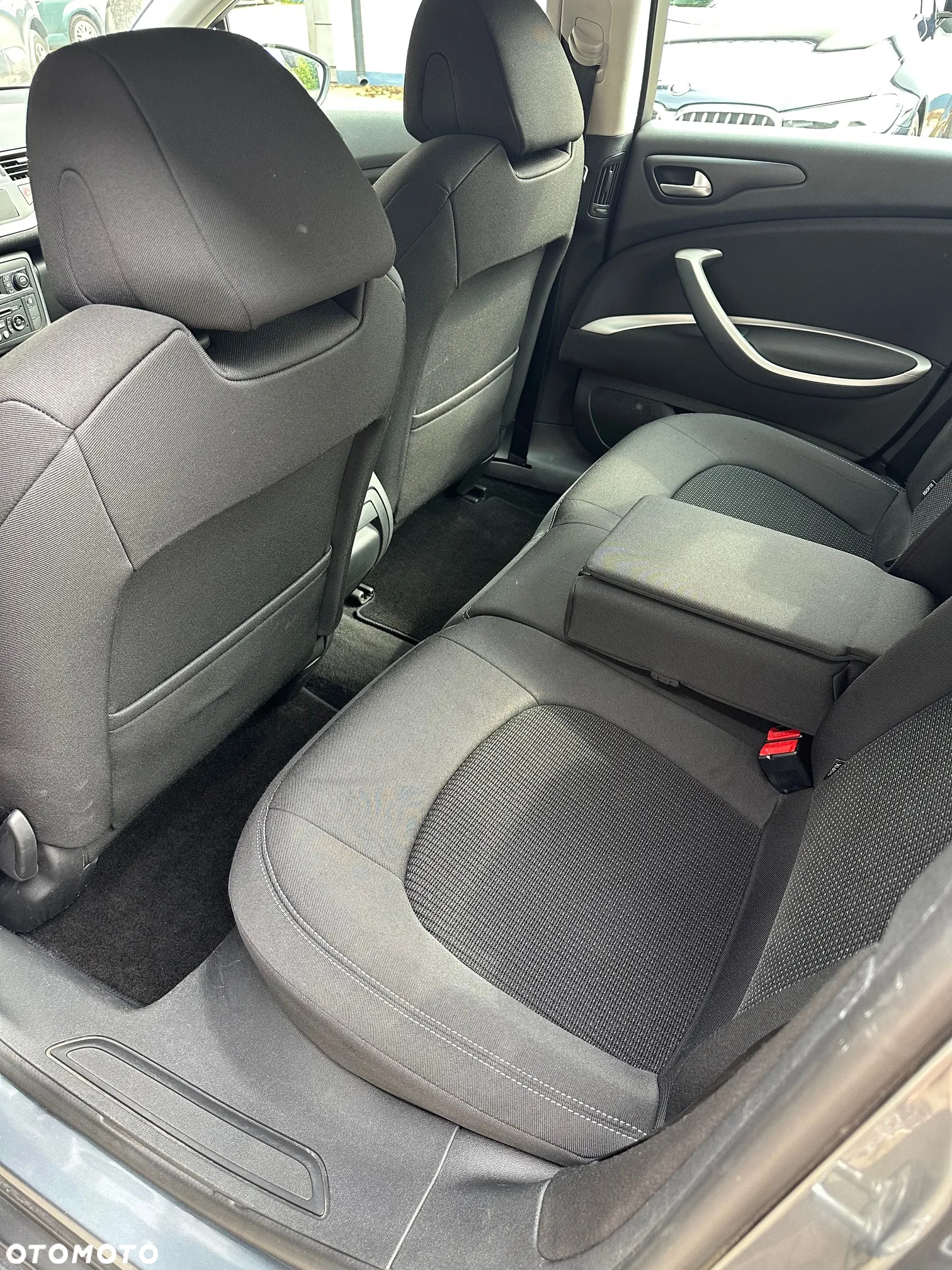 Citroën C5 1.6 HDi Attraction - 11