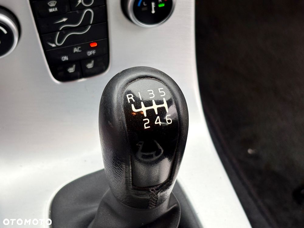 Volvo V50 DPF DRIVe Business Edition - 23