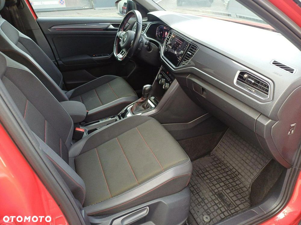 Volkswagen T-Roc - 13