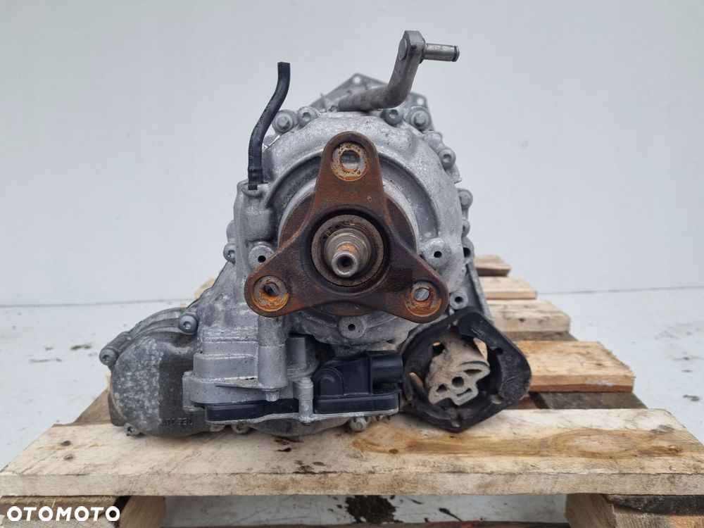 BMW X3 F25 2.0 D REDUKTOR MANUALNEJ SKRZYNI BIEGÓW 7649782 - 8