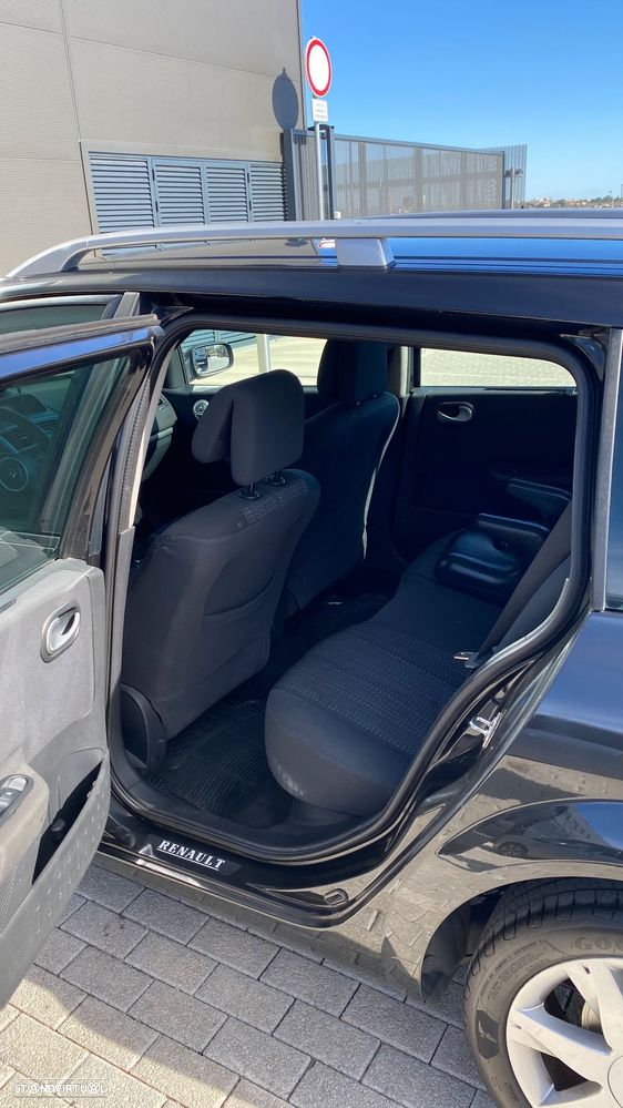 Renault Mégane Break 1.5 dCi Dynamique S - 9