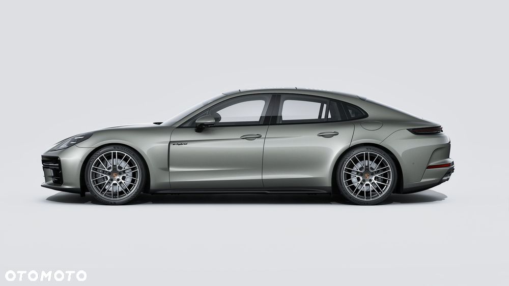 Porsche Panamera 4 E-Hybrid - 5