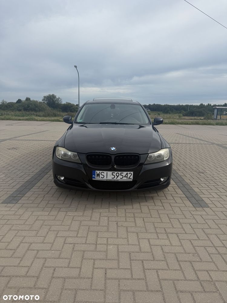 BMW Seria 3 320i - 2