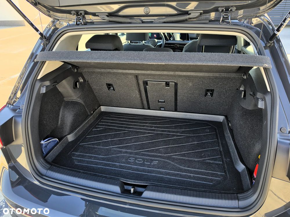Volkswagen Golf 1.5 TSI EVO Style - 38