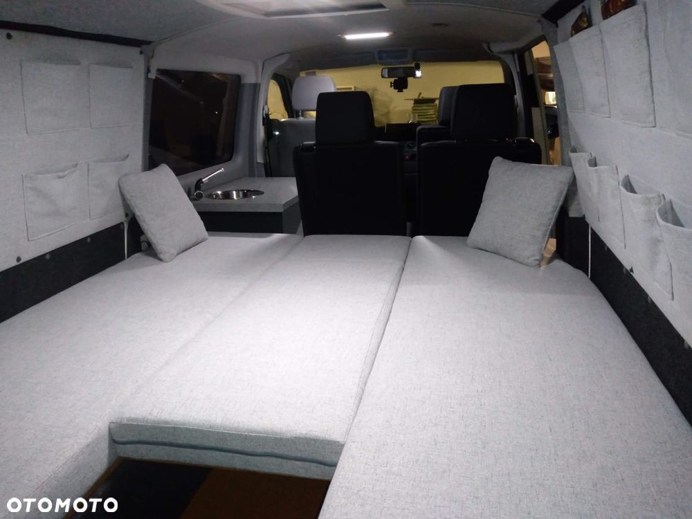 Volkswagen Transporter T5 - 14
