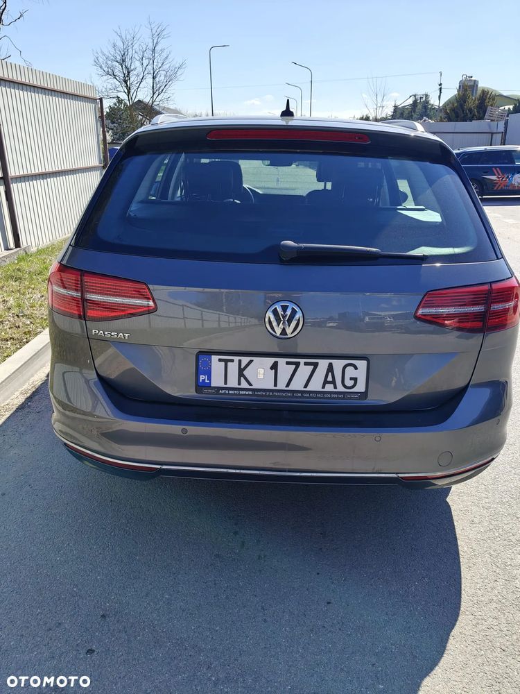 Volkswagen Passat 2.0 TDI SCR DSG Highline - 11
