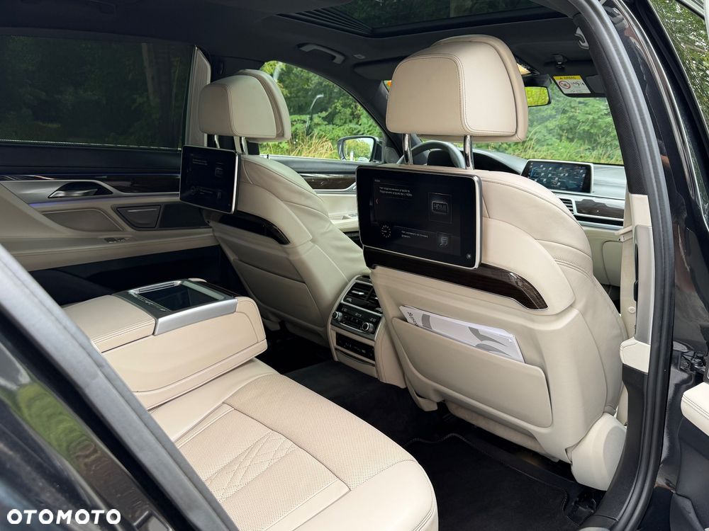 BMW Seria 7 740Le iPerformance - 20