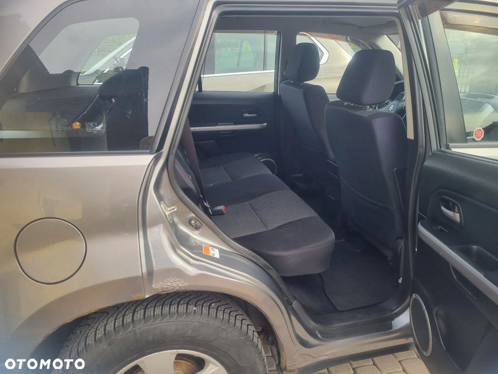Suzuki Grand Vitara 1.9 DDiS Comfort DPF - 20