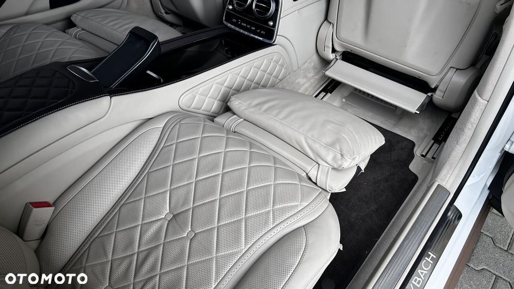 Mercedes-Benz Klasa S 560 4-Matic L 9G-TRONIC - 37