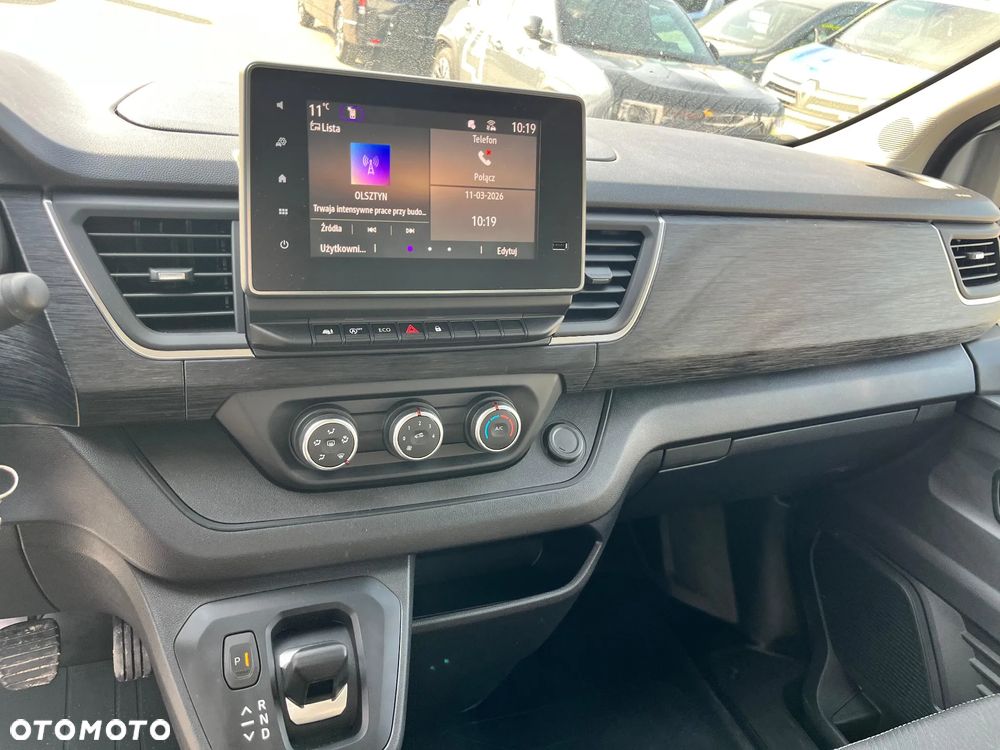 Renault Trafic - 11