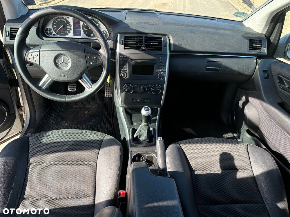 Mercedes-Benz Klasa B 160 BlueEFFICIENCY SPORT EDITION - 8