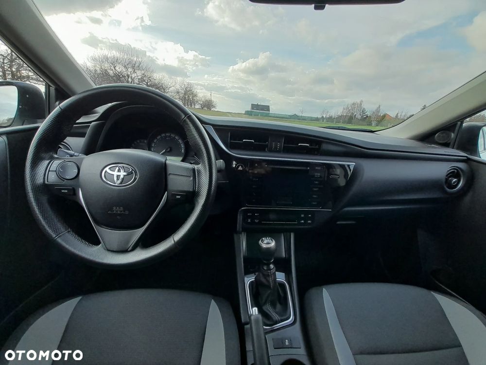 Toyota Auris 1.33 VVT-i Active - 31