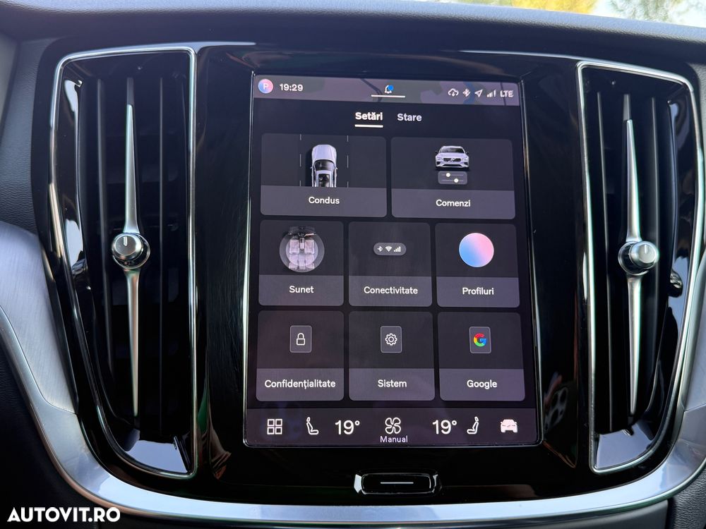 Volvo V60 B4 MHEV AT8 FWD Momentum - 11