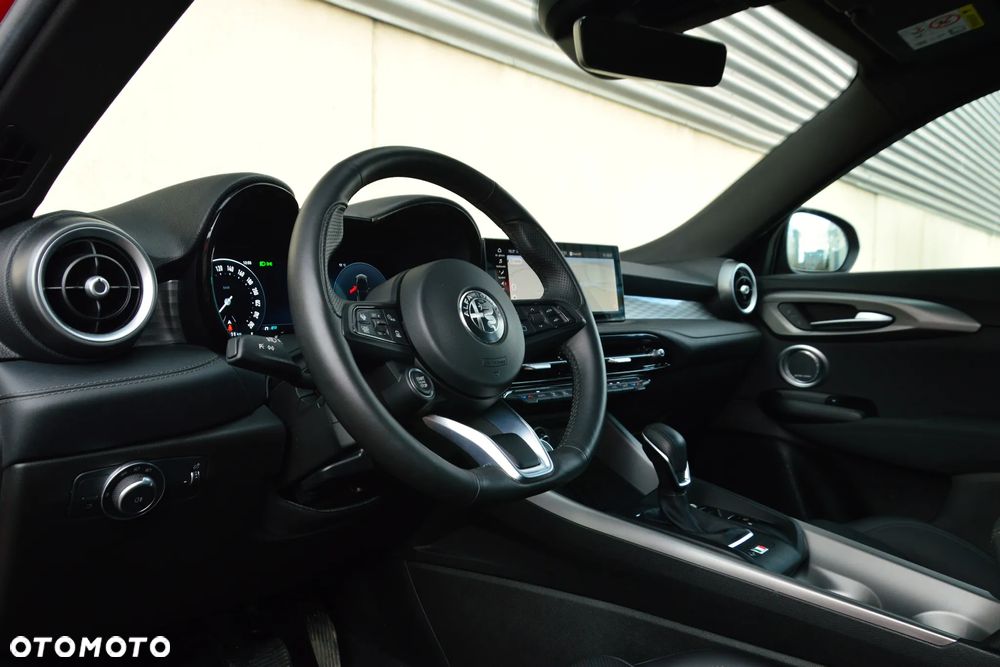 Alfa Romeo Tonale 1.5 T4 GSE mHEV TI DCT - 13