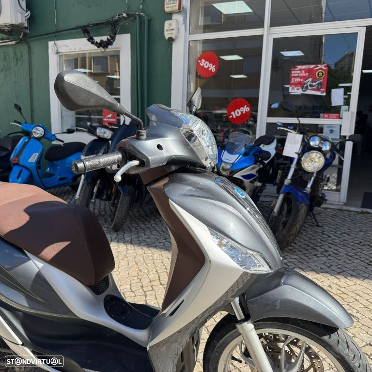 Piaggio Medley 125 - 10