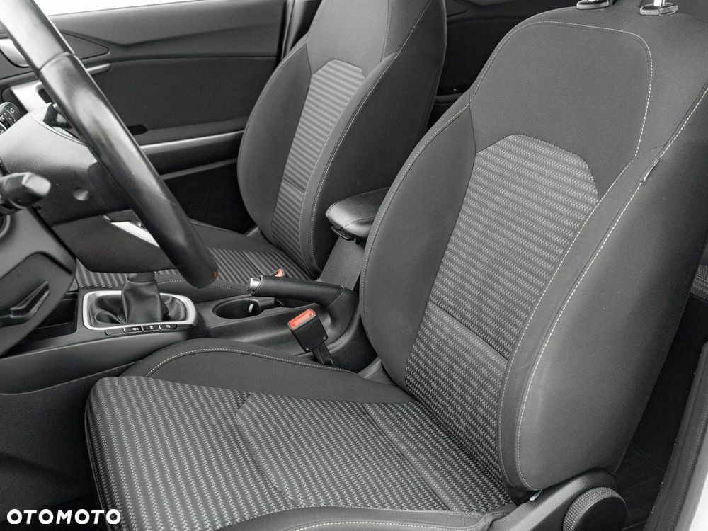 Kia Ceed 1.5 T-GDI M - 13