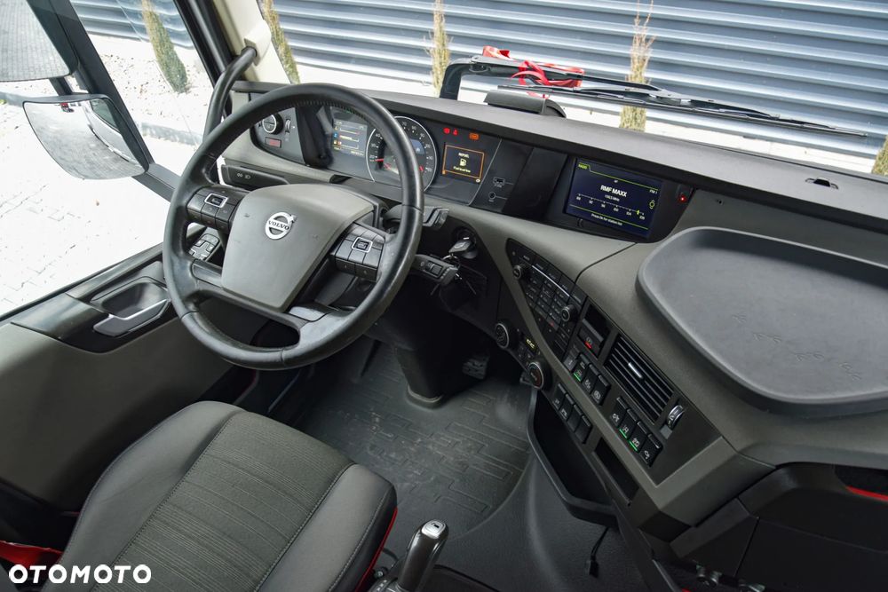 Volvo FH500 / NISKA KABINA / HYDRAULIKA / EURO 6 / ACC / LEDY / ALUFELGI / SERWISOWANY / SPROWADZONY - 25