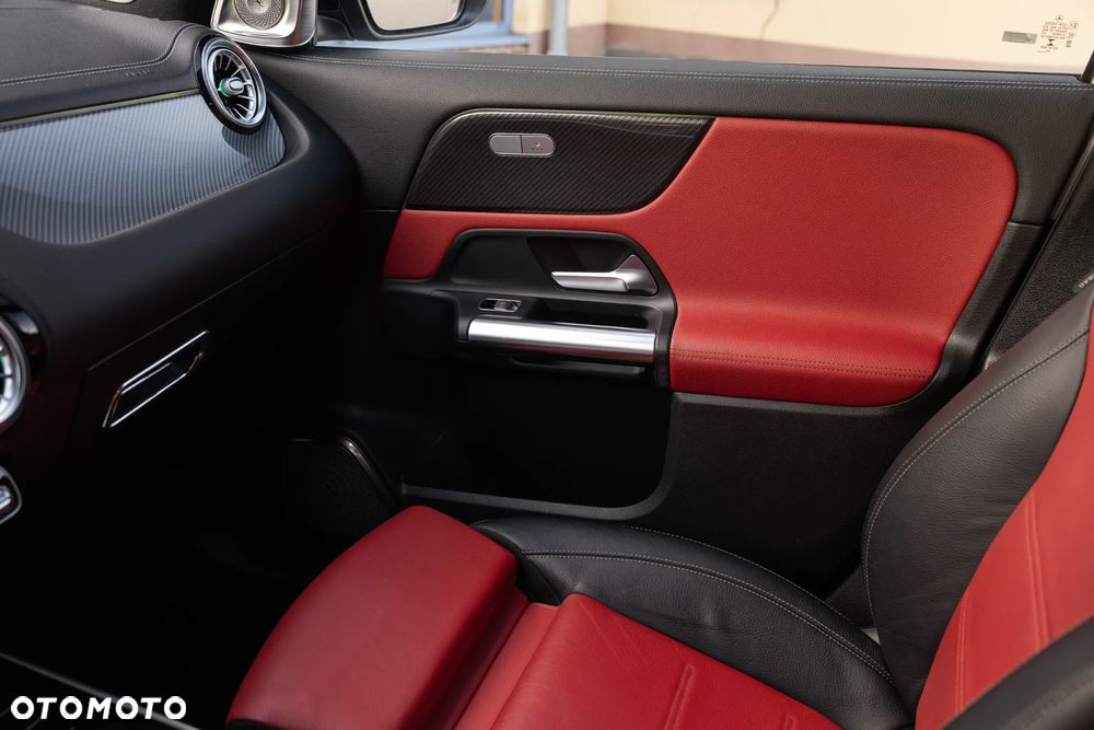 Mercedes-Benz GLA 250 AMG Line - 21