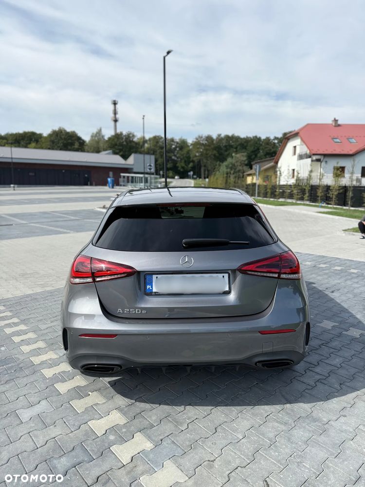 Mercedes-Benz Klasa A 250 e PHEV AMG Line 8G-DCT - 9