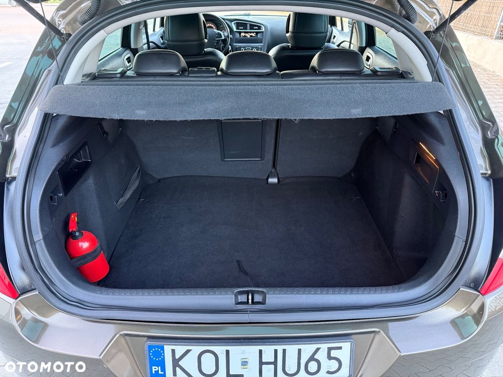 Citroën C4 VTi 120 Exclusive - 30