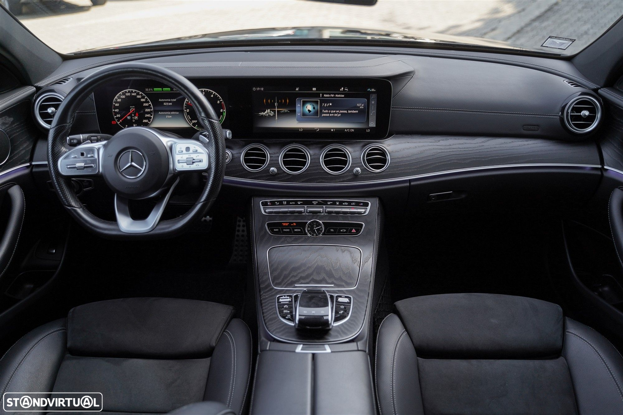 Mercedes-Benz E 300 de AMG Line - 17
