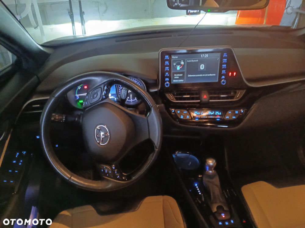 Toyota C-HR - 9