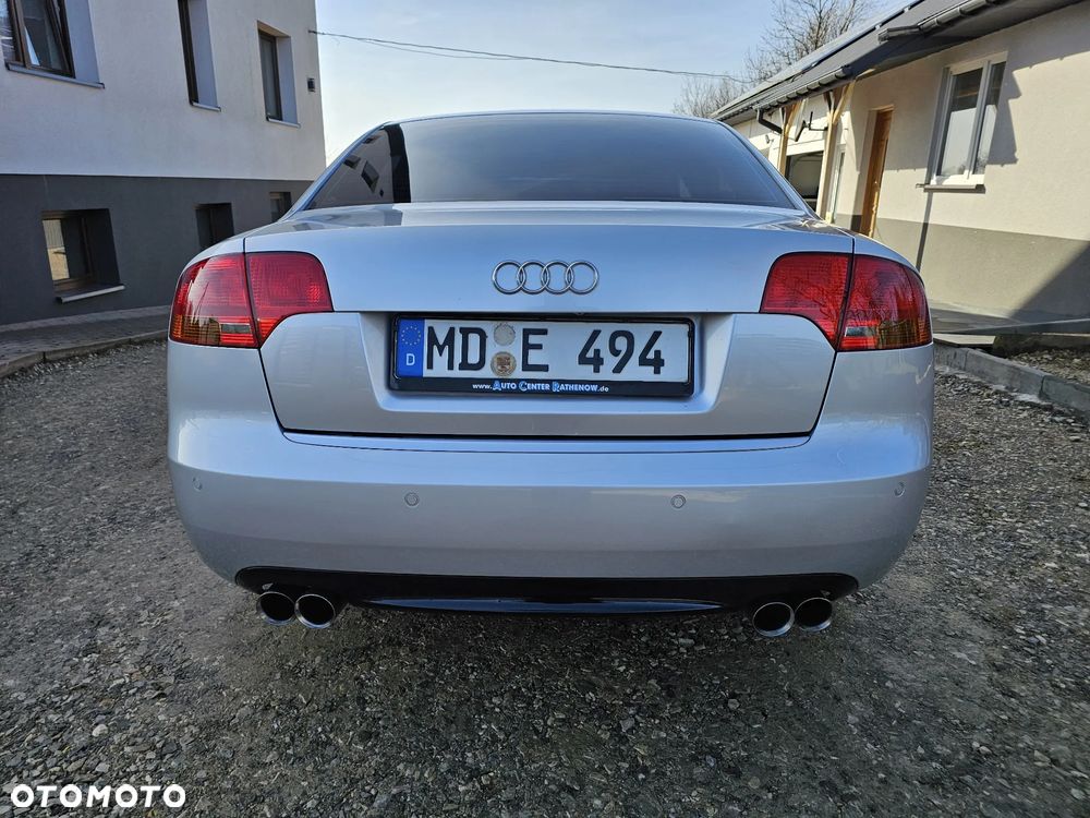 Audi A4 Limousine - 36