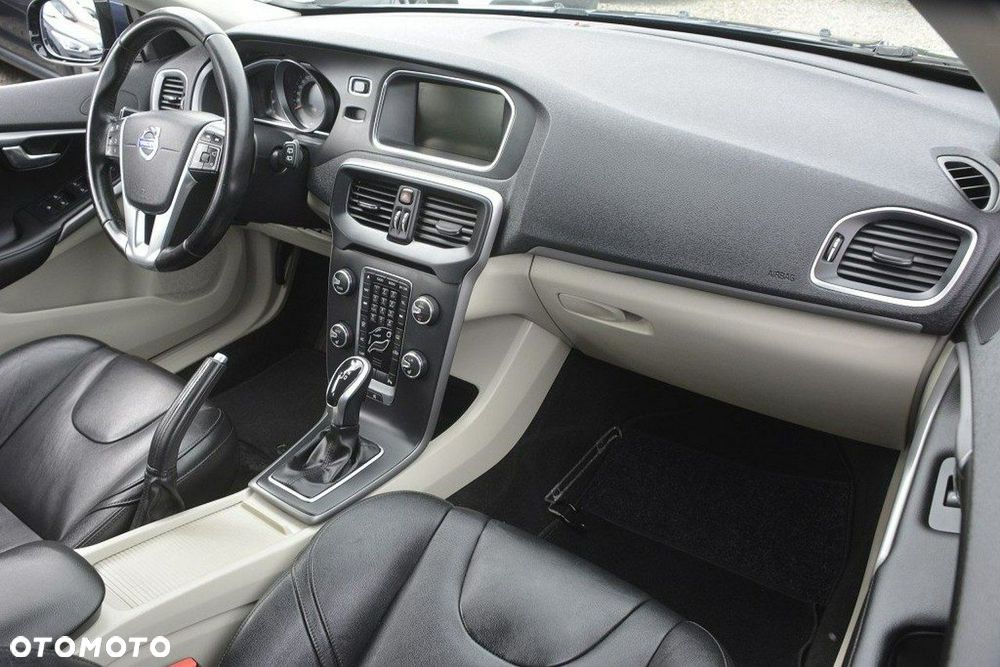Volvo V40 D2 Powershift Momentum - 13
