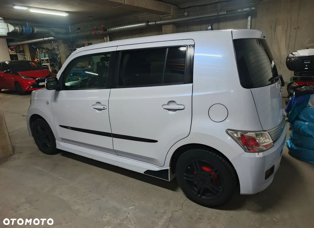 Daihatsu Materia - 12