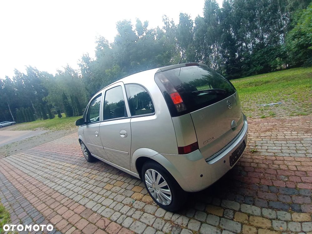 Opel Meriva 1.6 Essentia MTA - 9