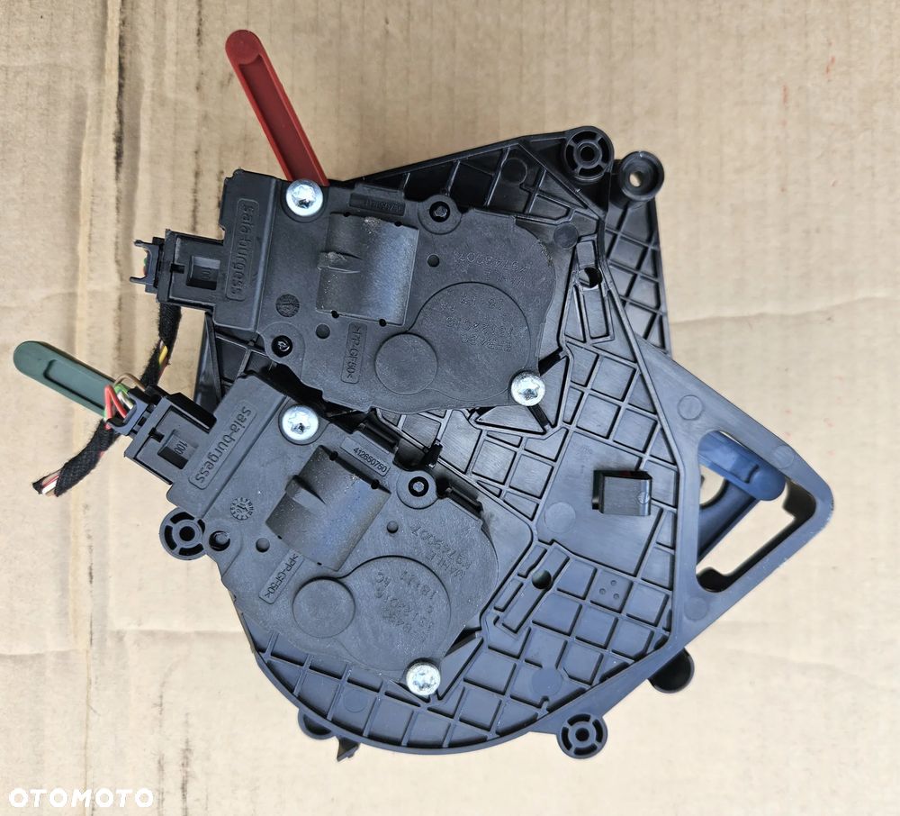 Land Rover Discovery Sport L550 2.0 D silniczek sterownik nawiewu - 1