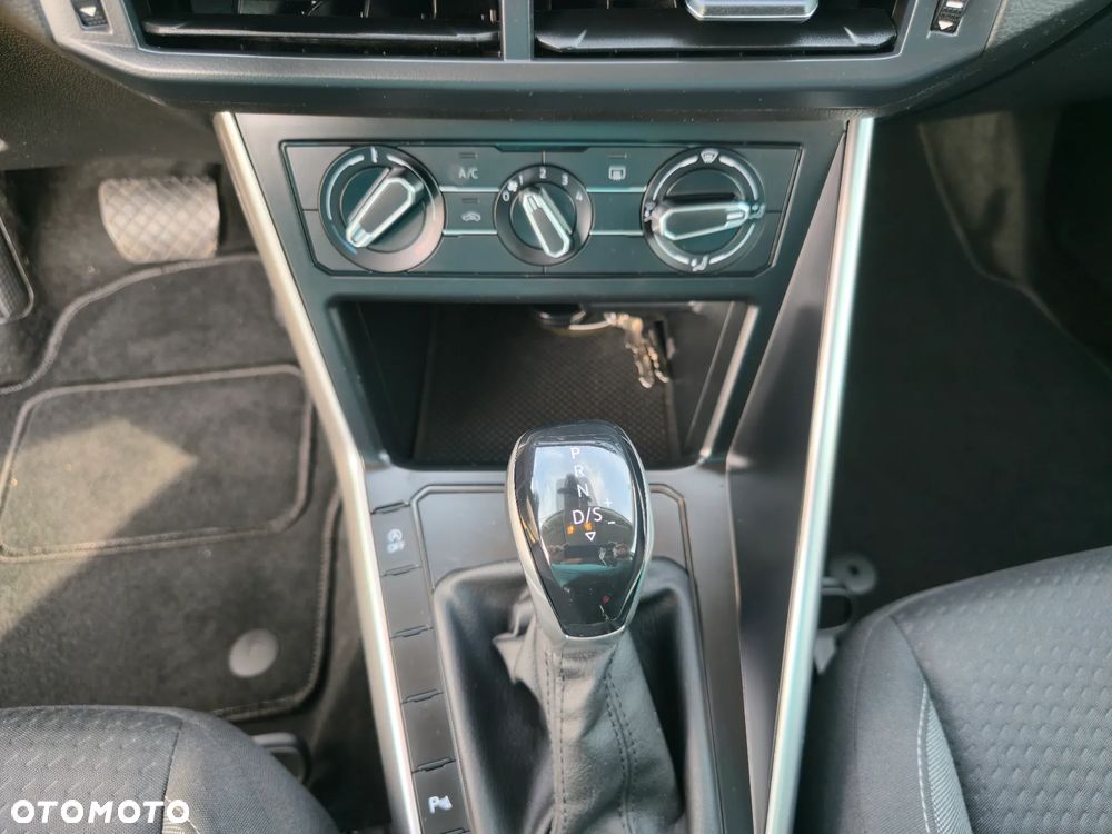 Volkswagen Polo - 23