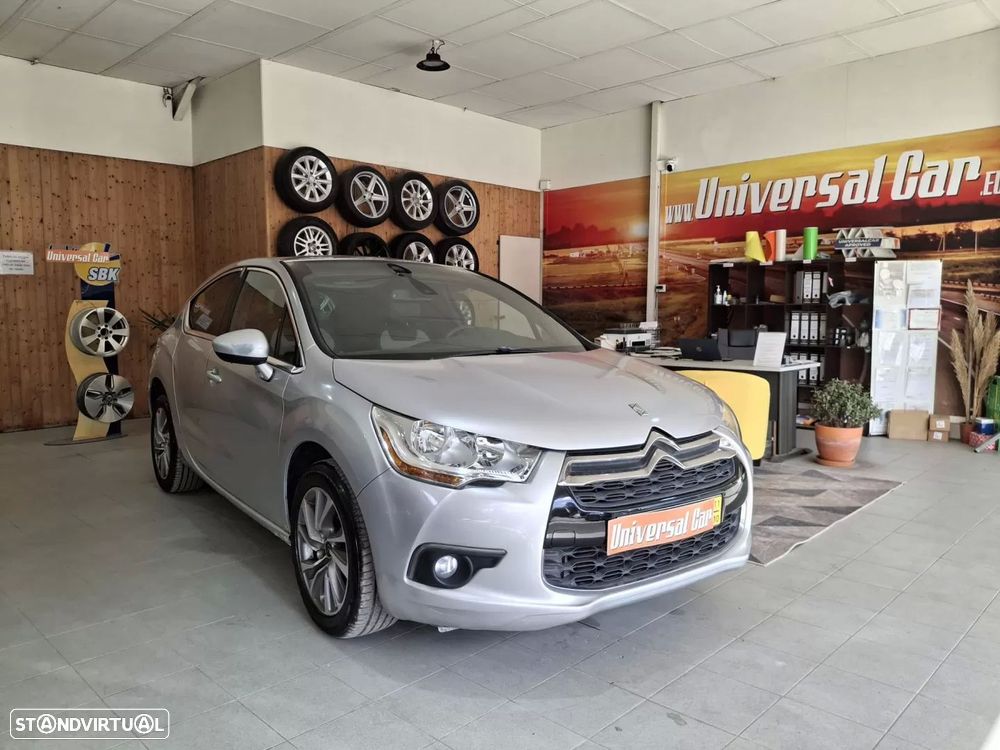 Citroën DS4 1.6 HDi So Chic - 1