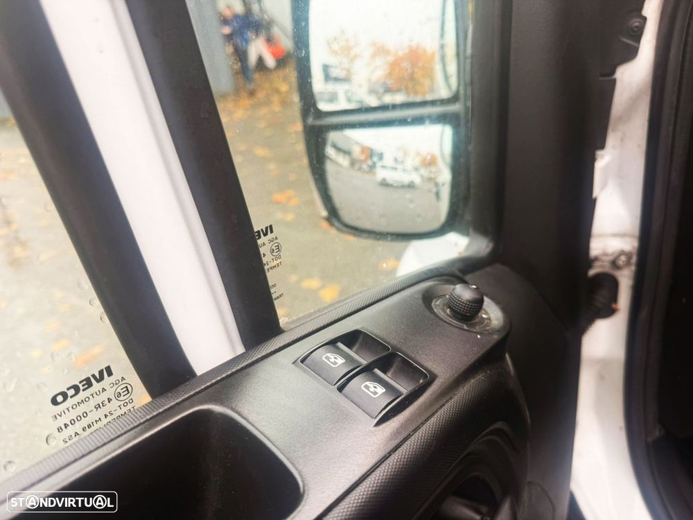 Iveco Daily 2.3 35S14 L5H2 18m3 - 14