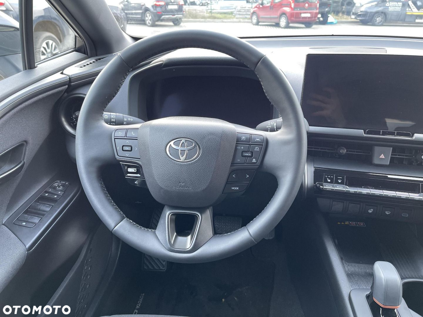 Toyota C-HR - 11