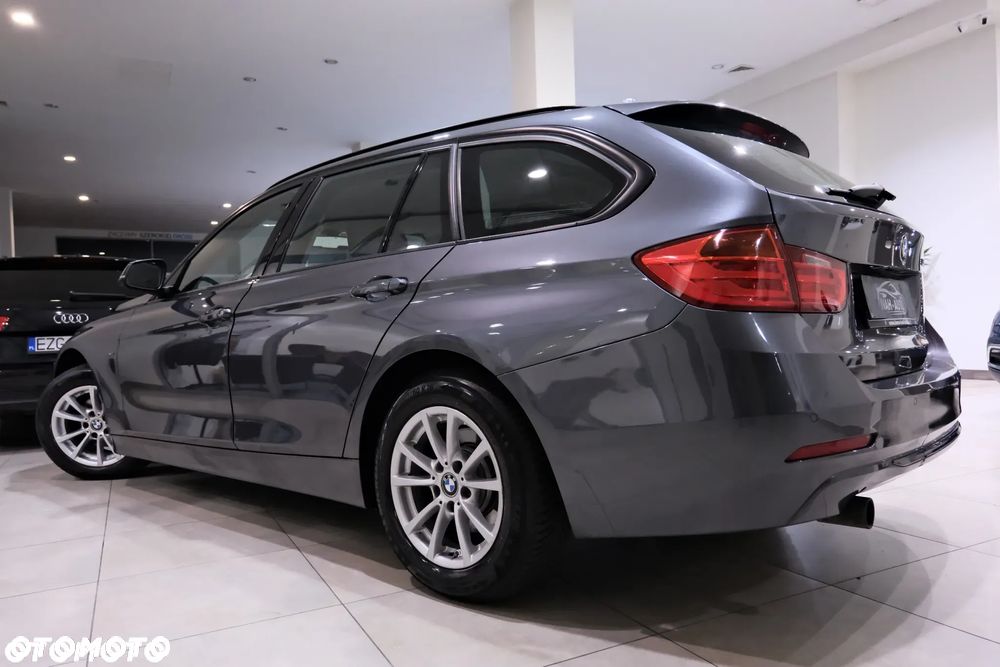 BMW Seria 3 316i Sport Line - 18