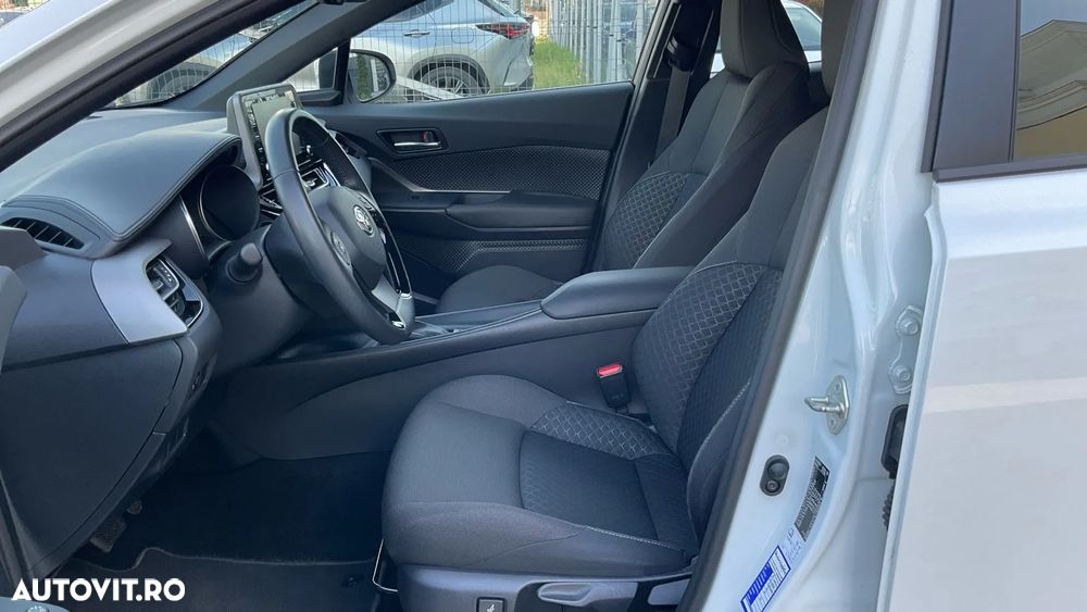 Toyota C-HR 1.8 HSD 122 CP 4x2 CVT Core - 16
