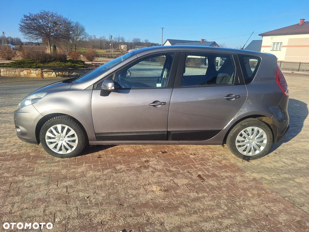 Renault Scenic 1.6 16V 110 Expression - 2