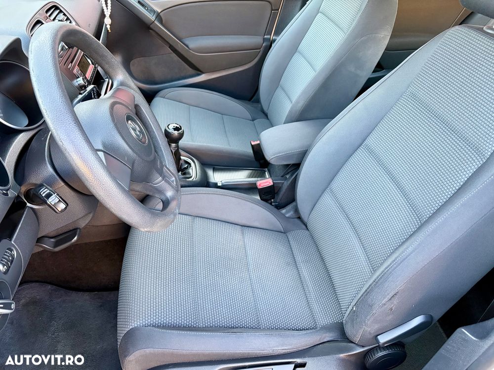 Volkswagen Golf 1.6 TDI BlueMotion Comfortline - 8