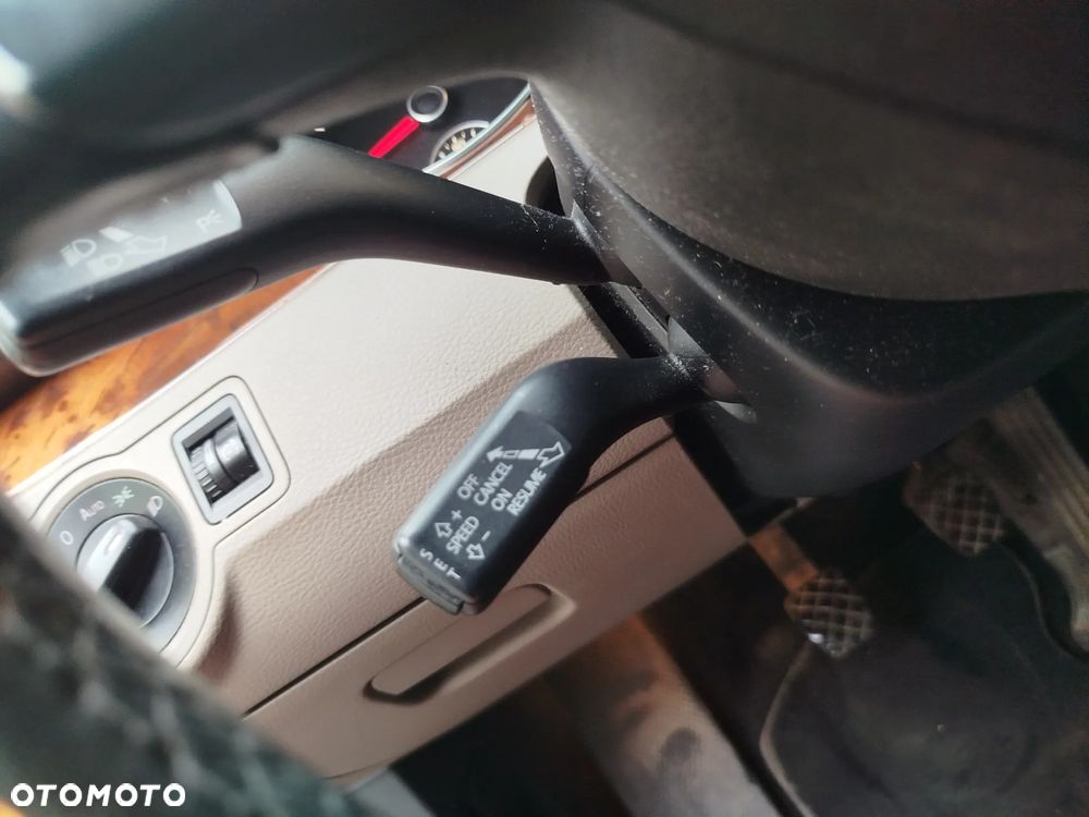 Volkswagen Passat - 22