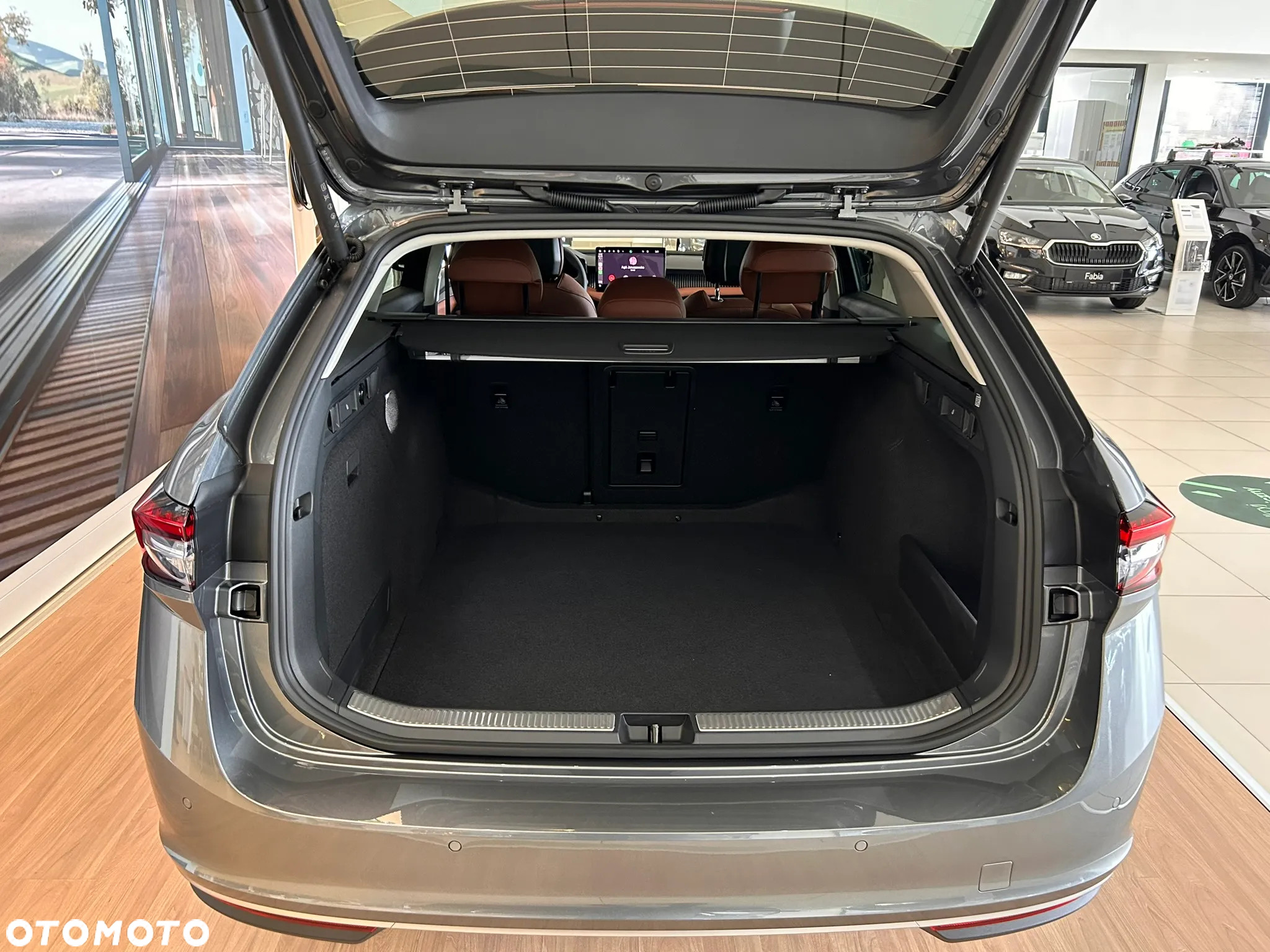 Skoda Superb 2.0 TDI SCR L&K DSG - 14