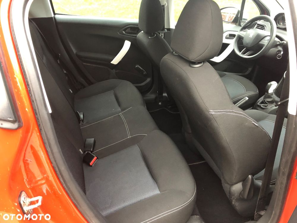 Peugeot 208 1.2 PureTech Access - 14