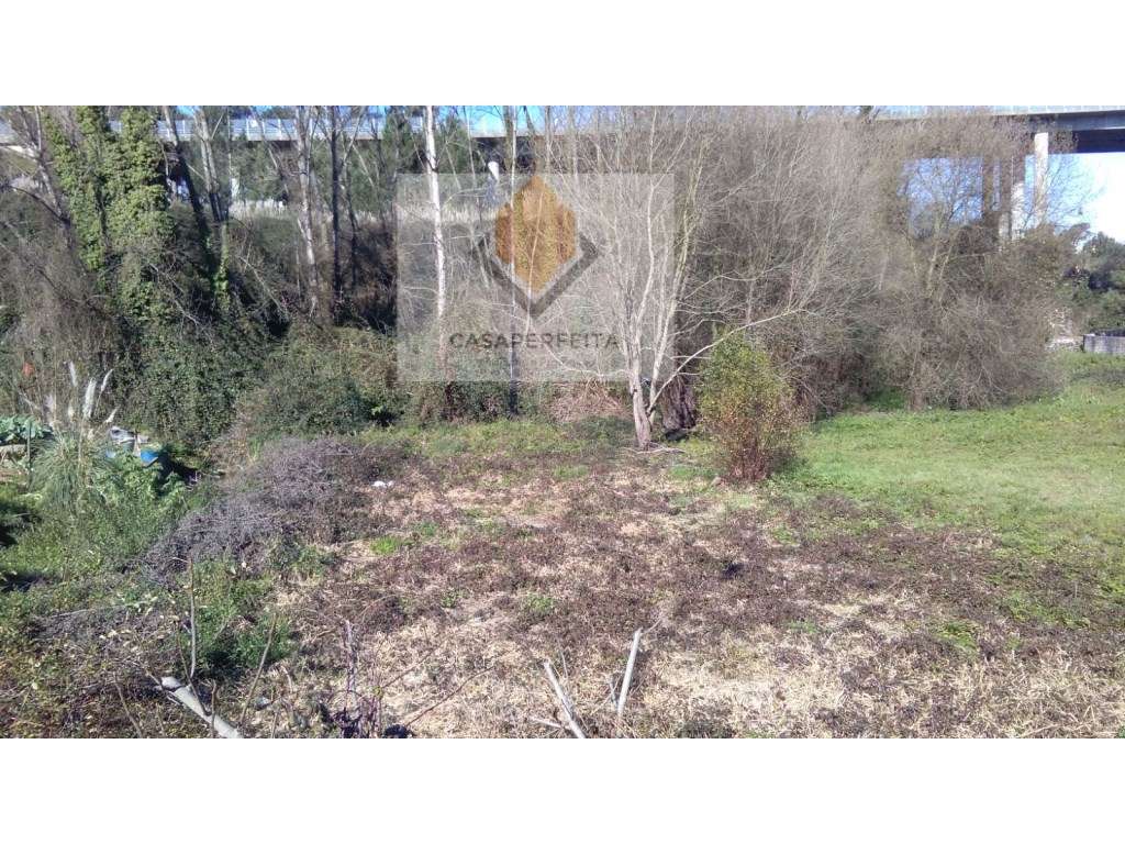 Terreno com Projeto aprovado para 8 Moradias- Oliveira Do Douro - Grande imagem: 4/5