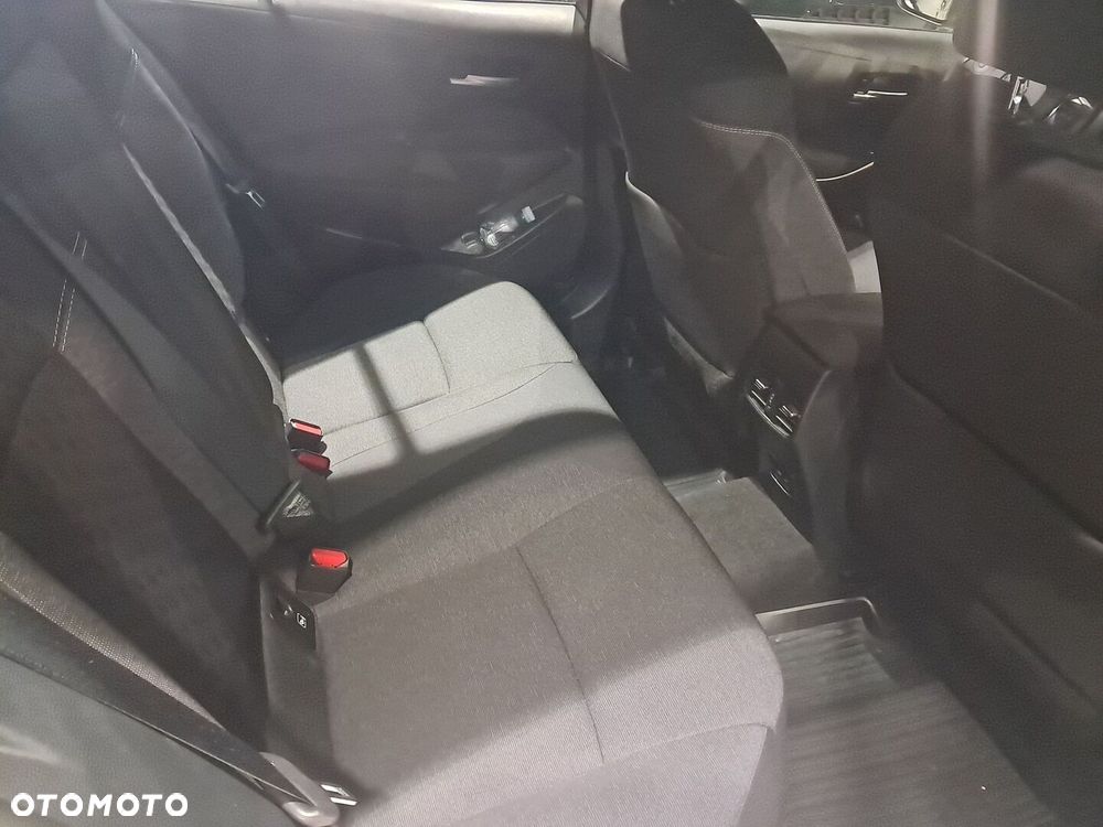 Toyota Corolla - 11